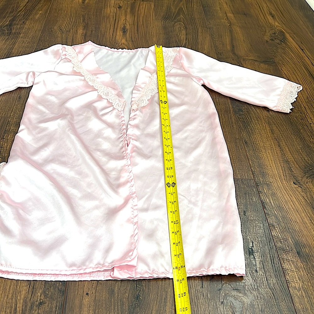 Lace Detail Robe - Picture 7 of 9